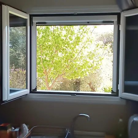 εξοχικό στο βιρο κέρκυρας Homestay *