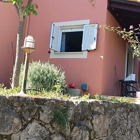 εξοχικό στο βιρο κέρκυρας *