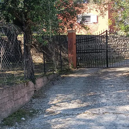 εξοχικό στο βιρο κέρκυρας Homestay *