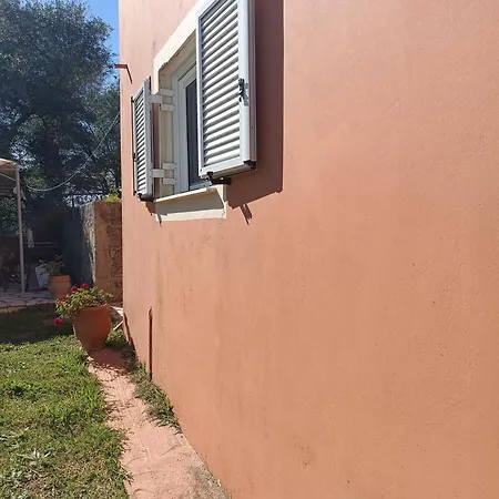Homestay εξοχικό στο βιρο κέρκυρας Kastania (Corfu)