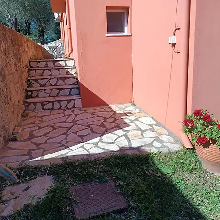 εξοχικό στο βιρο κέρκυρας * Kastania (Corfu)